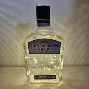 Handgjord Jack Daniels Gentleman Jack bordslampa | Återvunnen.