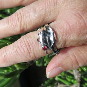 Sterling Silver Brutalist Calla Lily and Rhodolite garnet Spiral Adjustable Ring image 7
