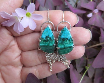 Sterling Silver Brutalist Green Gemstone Earrings, Aesthetic Malachite Chrysocolla and Chain Earrings, Silver Claw Earrings