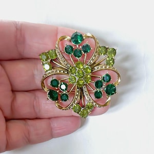 Broche Vintage Avec Décor En Émail – Dégradé De Vert – État Parfait – Bijou Ancien Sans Marque