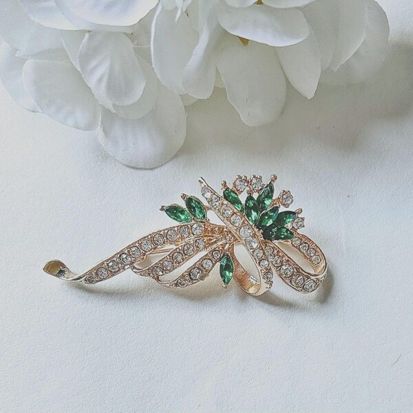 Emerald Green Crystal Brooch, Gold Diamante Ribbon Pin