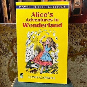 1993 Alice&#39;s Adventures In Wonderland PB Book  Tenniel Illustrations Lewis Carroll Dover