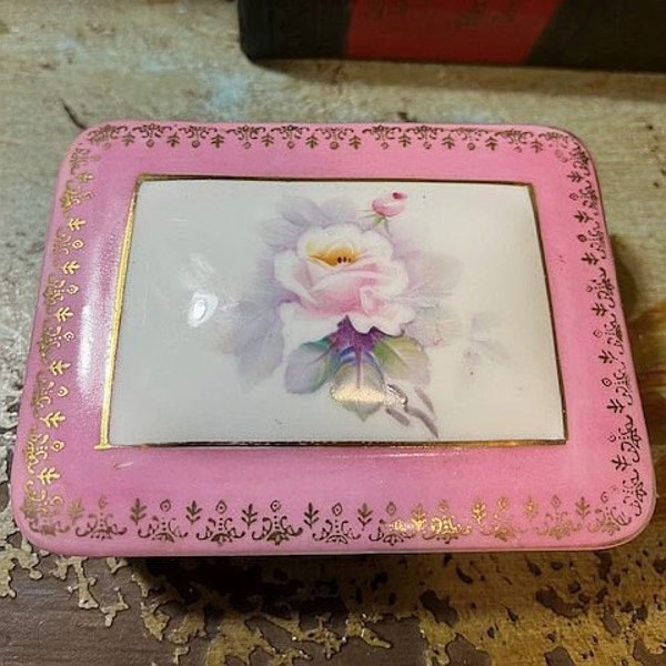 Beautiful Occupied Japan ROSES Pink Porcelain Vanity Box with Lid Trinket Jewelry 40's 50's