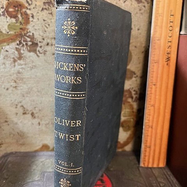 Antique Oliver Twist Charles Dickens Hardback Book Peter Fenelon Collier Publisher Tattered Book