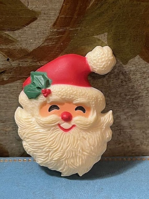 Christmas Hallmark Santa Pin 1984 Vintage