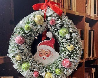 Cute Santa Bottlebrush Wreath Mini Christmas Ornament Figure