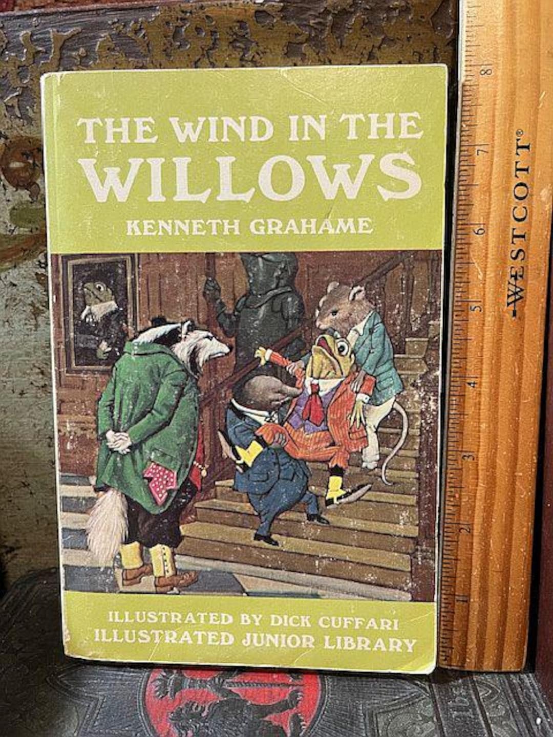 The Wind In The Willows Kenneth Grahame Vintage Childrens PB Book the-wind-in-the-willows-kenneth-grahame-vintage-childrens-pb-book