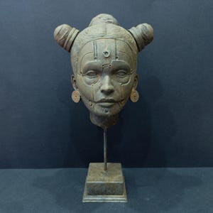 Futuristic Statue, rustic statue, Fantasy, Bust Statue, Dark Fantasy Art, Steampunk, SteampunkDecor , Robotic Sculpture , SteampunkArt
