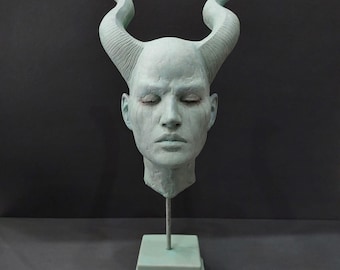 Lilith Bust Statue, Gothic Demon Sculpture, Horned Goddess, Dark Fantasy Decor, Mythological Figure