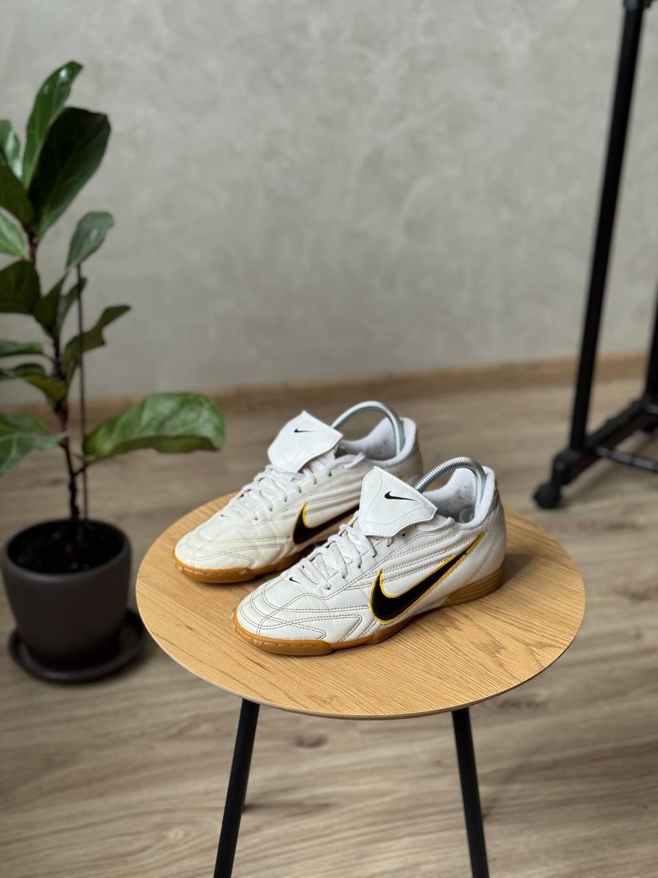 Nike Total 90 - Etsy