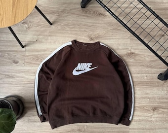 Sudadera vintage Nike Y2K con logo grande, color marrón, talla S para hombre.