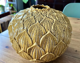 Large Artichoke Leaf Petal Bud Vase