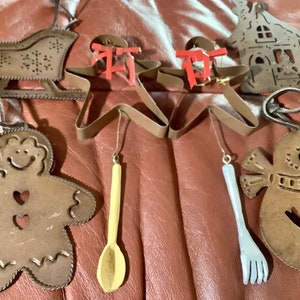 6 Gingerbread Star Christmas Ornaments | Metal Ornaments | Tallest 6.5” tall | Excellent conditions