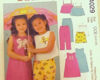 McCalls 4029 | Sewing pattern, Girls Summer Outfit, top, shorts, midriff top, Size 3-6 Uncut