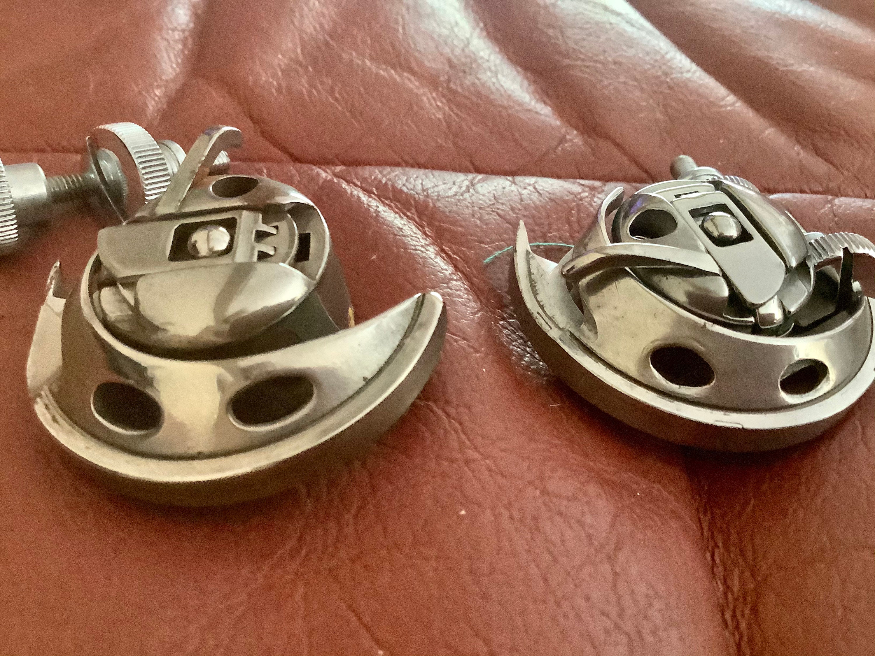 Vintage Sewing Machine Bobbin Case Race Bobbin and 2 Screws Etsy