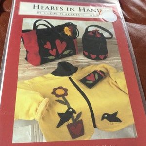 Indigo Junction Hearts in Hand Handbag Pattern en 3 estilos / sin cortar / asas superiores, apliques, corazones, pájaros