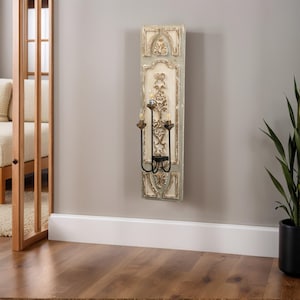 Retro Country-Style Wooden Wall Lamp, Exquisitely Carved Design, Distressed Gold Finish, for Warm and Classical Home Decoration