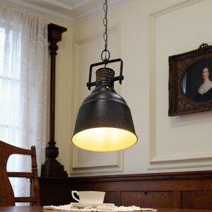Industrial Black Metal Hanging Light Fixture, Vintage-Style Pendant Lamp, Perfect for Kitchen, Dining Room & Rustic Home Decor.