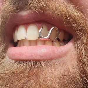 WAVE ofrece fundas dentales personalizadas tipo grillz con envío a todo el mundo.