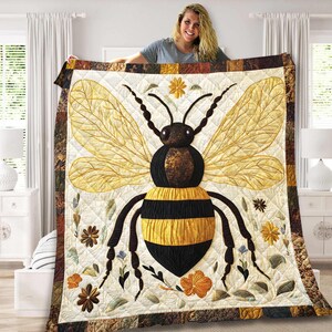 Bee Flower Blanket, Bee Blanket, Soft Cozy Bee Fleece Throw Blankets, Gift For Bee Lover, Flower Bee Gift, Gift For Mom, Gift For Grandma