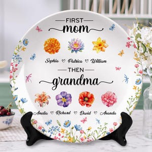 Personalized First Mom, Now Grandma Birth Month Flower Plastic Plate, Mother&#39;s Day Gift Grandma, Mom Garden Plate, Birthday Nana Platter