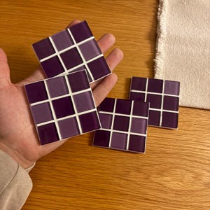 Posavasos de mosaico de 8 x 8 cm, azulejos de vidrio hechos a mano, color lila púrpura, posavasos cuadrados para bebidas, protector de mesa, juego moderno
