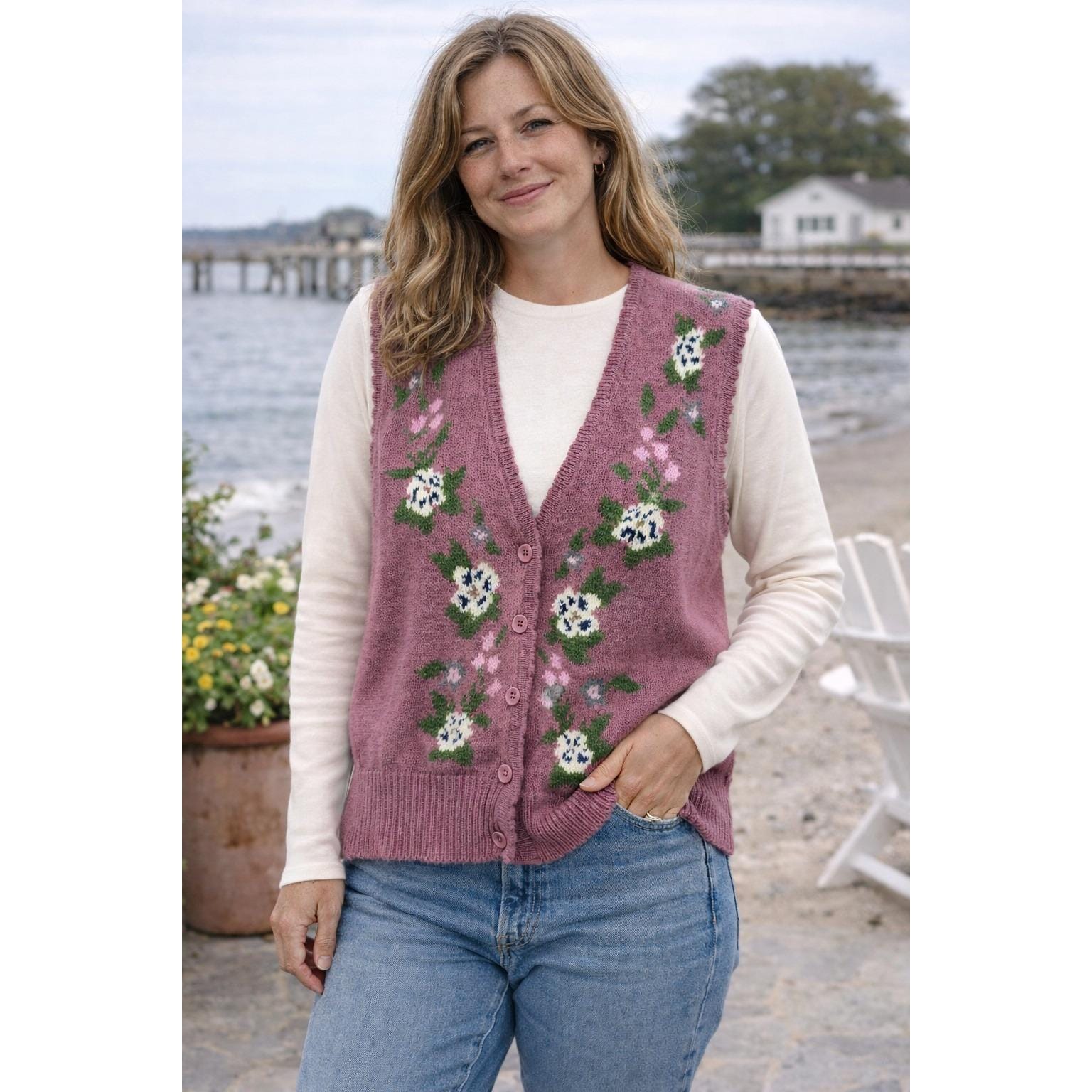 New Attitude Mauve African Violets Floral Knit Sweater Vest Womens