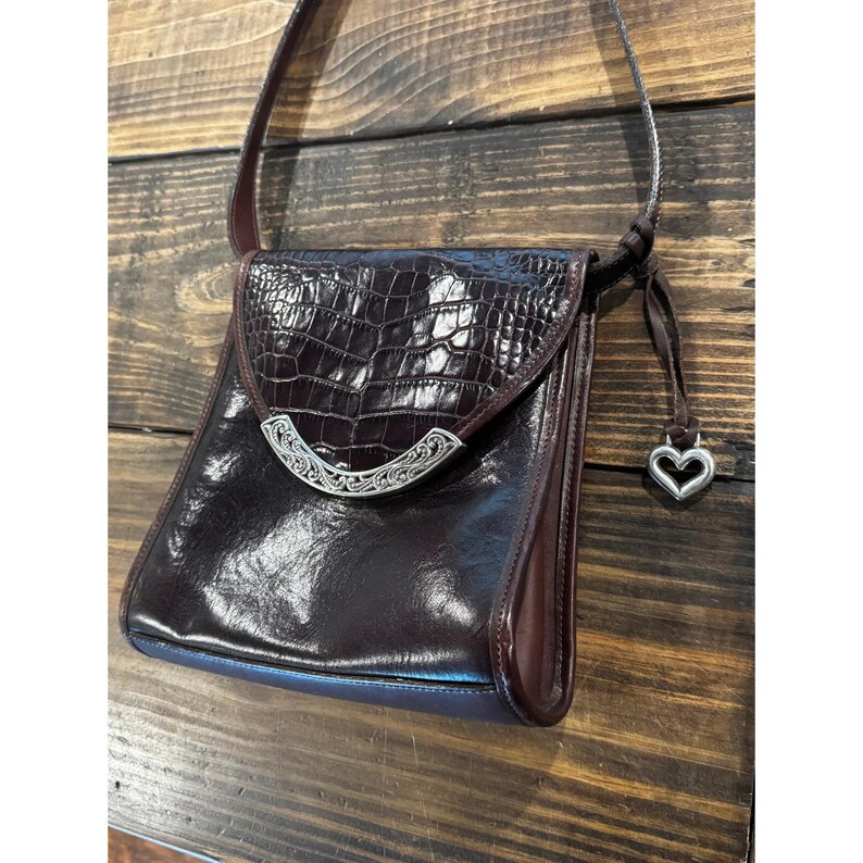 Brighton Brown Leather Croc Embossed Crossbody Bag Silver Filigree Heart Charm image 14