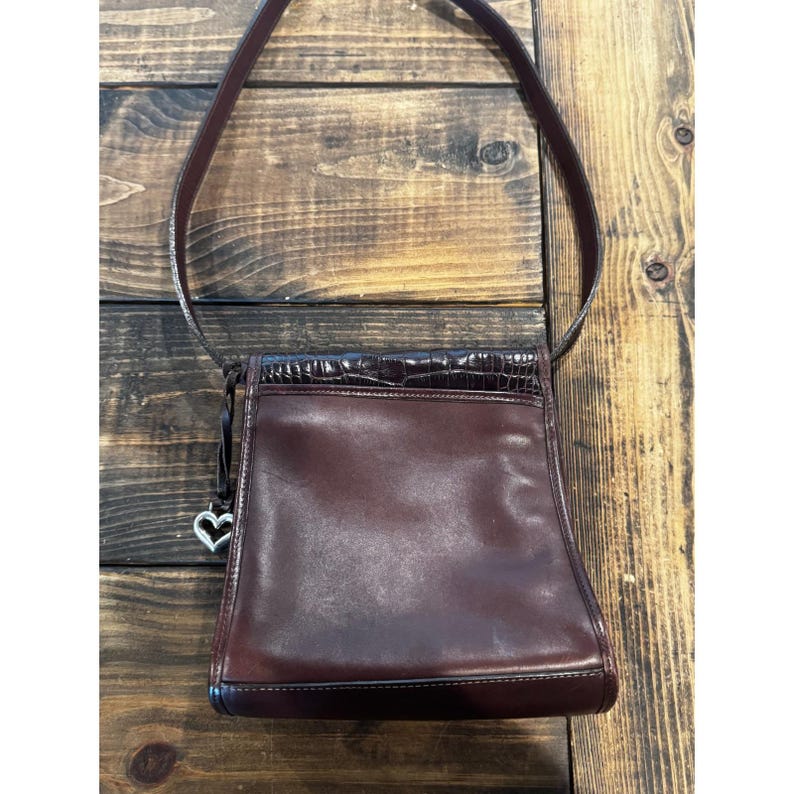 Brighton Brown Leather Croc Embossed Crossbody Bag Silver Filigree Heart Charm image 15