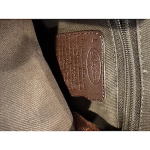 Brighton Brown Leather Croc Embossed Crossbody Bag Silver Filigree Heart Charm image 10