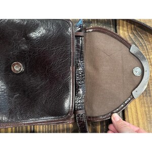 Brighton Brown Leather Croc Embossed Crossbody Bag Silver Filigree Heart Charm image 12