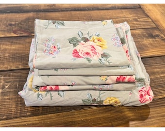 Set di lenzuola matrimoniali Ralph Lauren Cottage Lane, fantasia floreale, 4 pezzi, 1995, raro e fuori produzione.