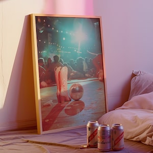 Póster de bola de discoteca Polaroid de vaquera de los años 70, póster de discoteca estilo Polaroid, arte mural maximalista con estética Y2K, decoración femenina y coqueta