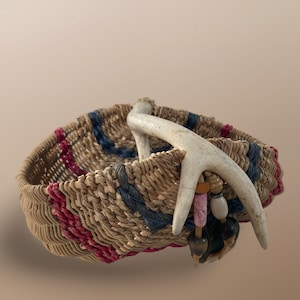 洋書 ANTLER BASKETS DEER ANTLER BASKET B14 — SIGLO MODERNO