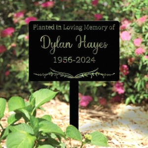 Custom Memorial Tree Sign With Stake, Personalized Tree Metal Garden Marker,Tree Garden Sign,Tree Plaque Marker,Metal Name Plate, Tree Decor