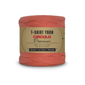 Circulo Premium T-shirt Yarn, perfect for rugs.