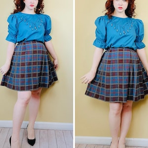 1980s Vintage Blue Wool / Acrylic Plaid Skirt / 80s High Waisted Pleated Check Skirt / Size Small 26&quot;