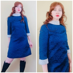 1960er Vintage Etuikleid aus Seide / 60er Jahre Mod Perlen / Strass Marineblaues Kleid / Mittel - Groß