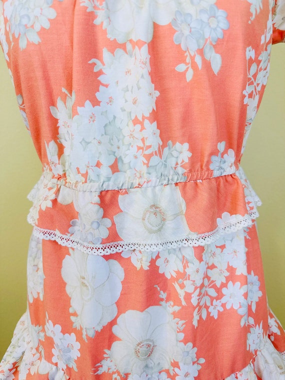 1970s Vintage Act 1 Peach Cotton Ruffled Dress / … - image 7