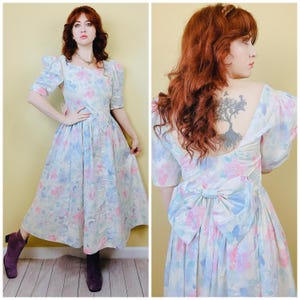 1980s Vintage Brushed Cotton Cream Floral Garden Dress / 80s Scoop Back Bow Puffed Sleeve Tea Length Dress / Medium