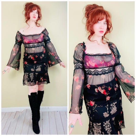 laundry by shelli segal silk dress Y2K Laundry Shelli Segal Silk Coquette Black and Red Rose Skirt Set / Medium