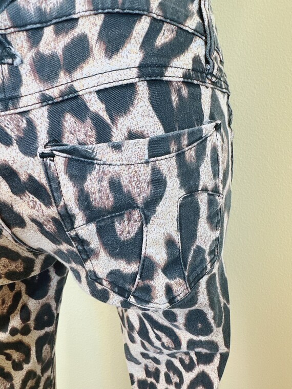 1990s Tripp NYC Leopard Print Low Rise Jeans / 90… - image 8