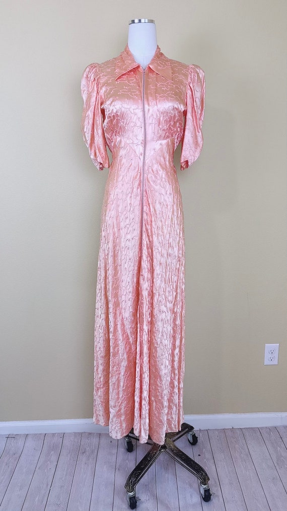 1930s Vintage Peach Pink Silk Dressing Gown / 30s… - image 2