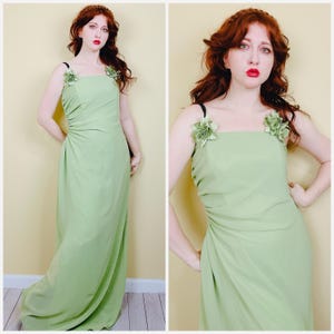 Vintage Jordan Mint Green Ruched Evening Gown: 3D Flower Prom Dress, Size XL