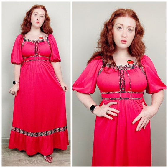 1970s Vintage Jody T Red Maxi Dress / 70s / Sevent