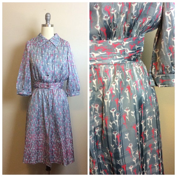 1970s Vintage Grey and Pink Floral Two Piece Set /
