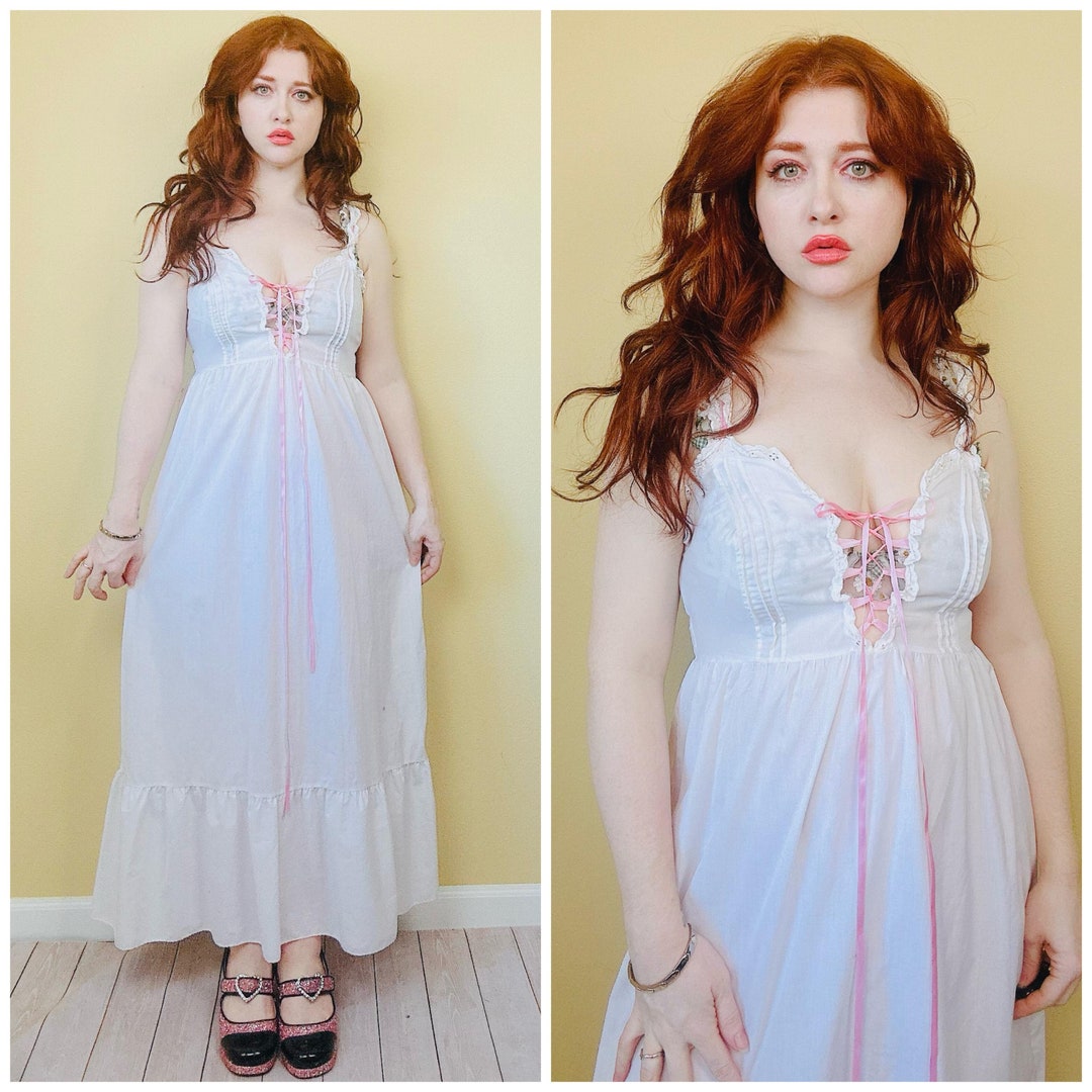 1970s Snooty Hooty Deep Plunge Lace Up Front Huge Sleeve Dress
