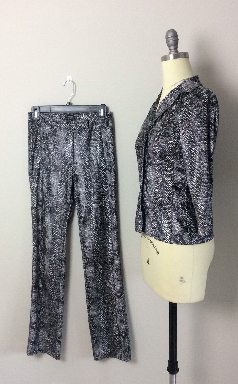 1990s Y2K Snakeskin Two Piece Suit  90s  Nienties Black and White Animal Print Hip Hugger and Blouse Set  Size Extra Small