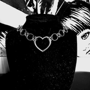 The herte choker- stainless steal choker necklace