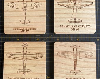 Set aus vier Warbird Holz-Untersetzern